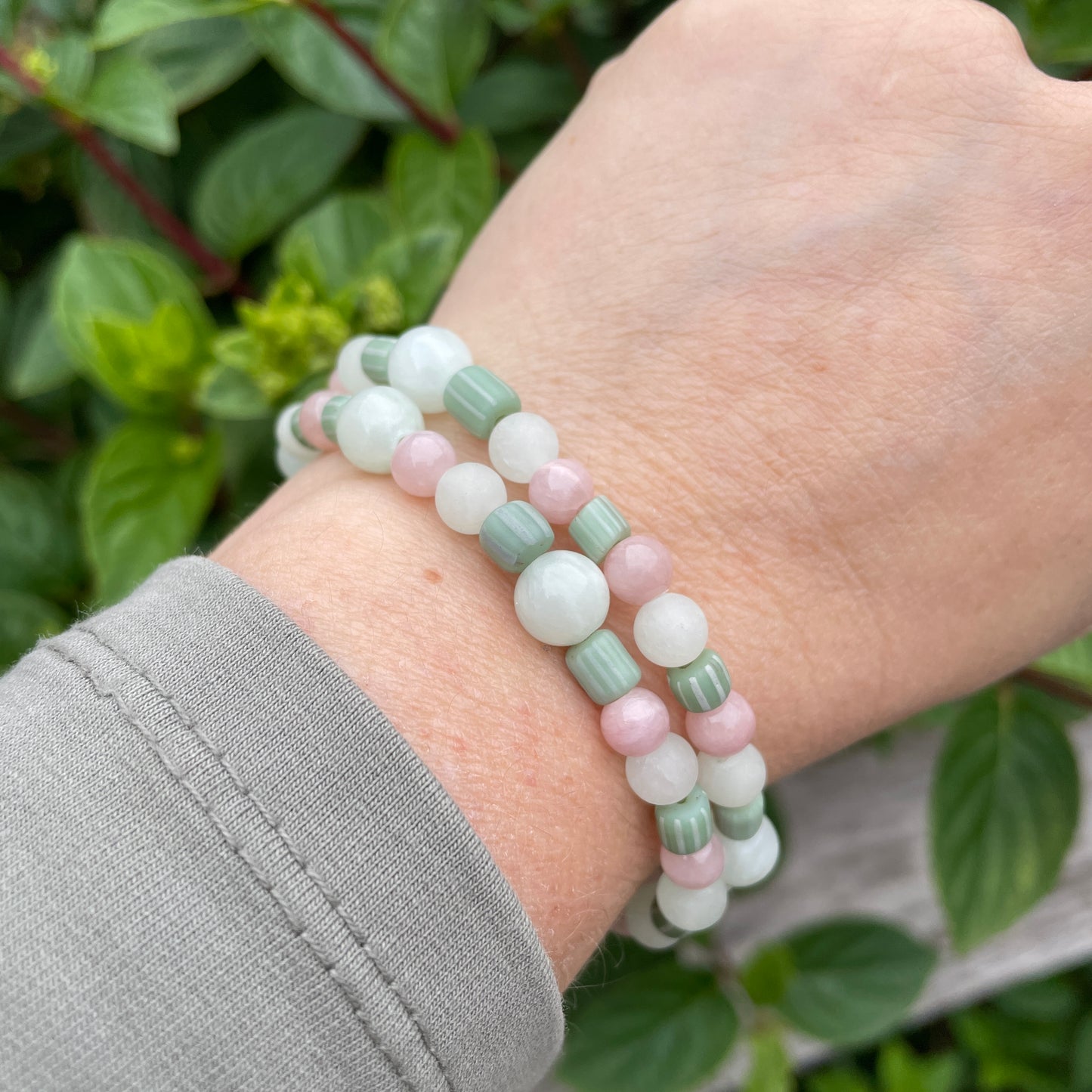 Armband „Pastell-Mint“ , Quarz, indonesisches Glas