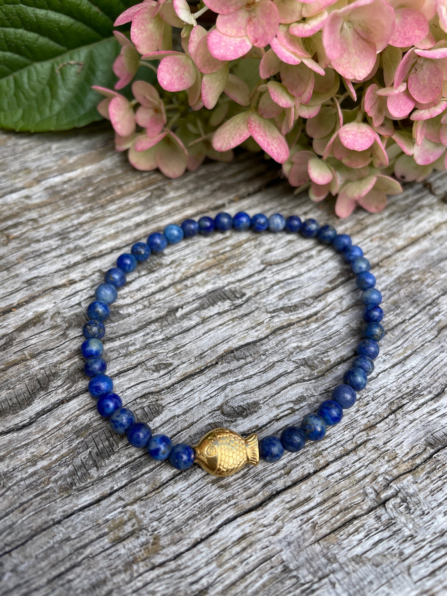 Armband Lapislazuli , Fisch gold