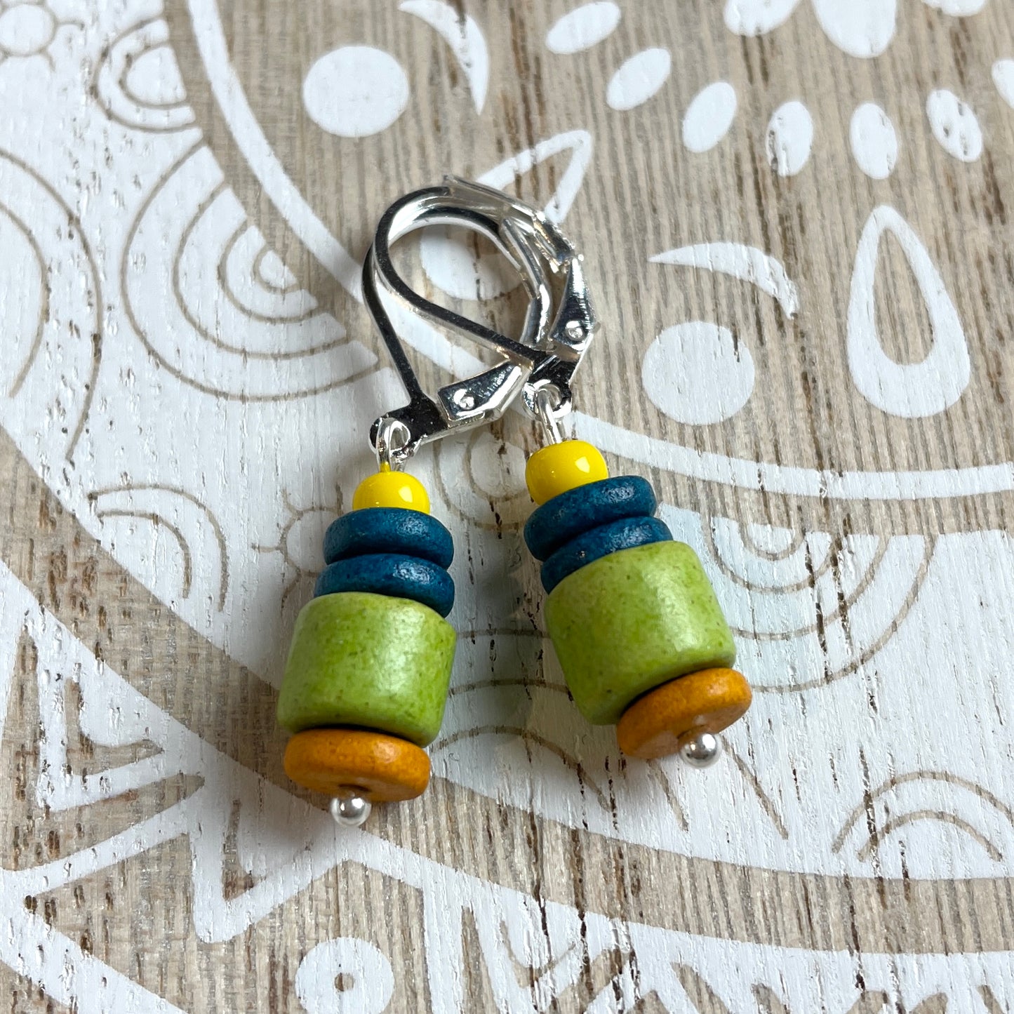 Ohrringe griechische Keramik, colorblocking maigrün, 925
