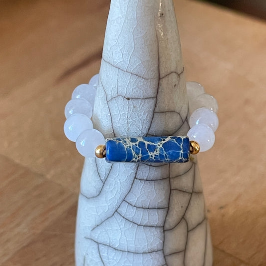 Perlenring, Chalcedon & Meer