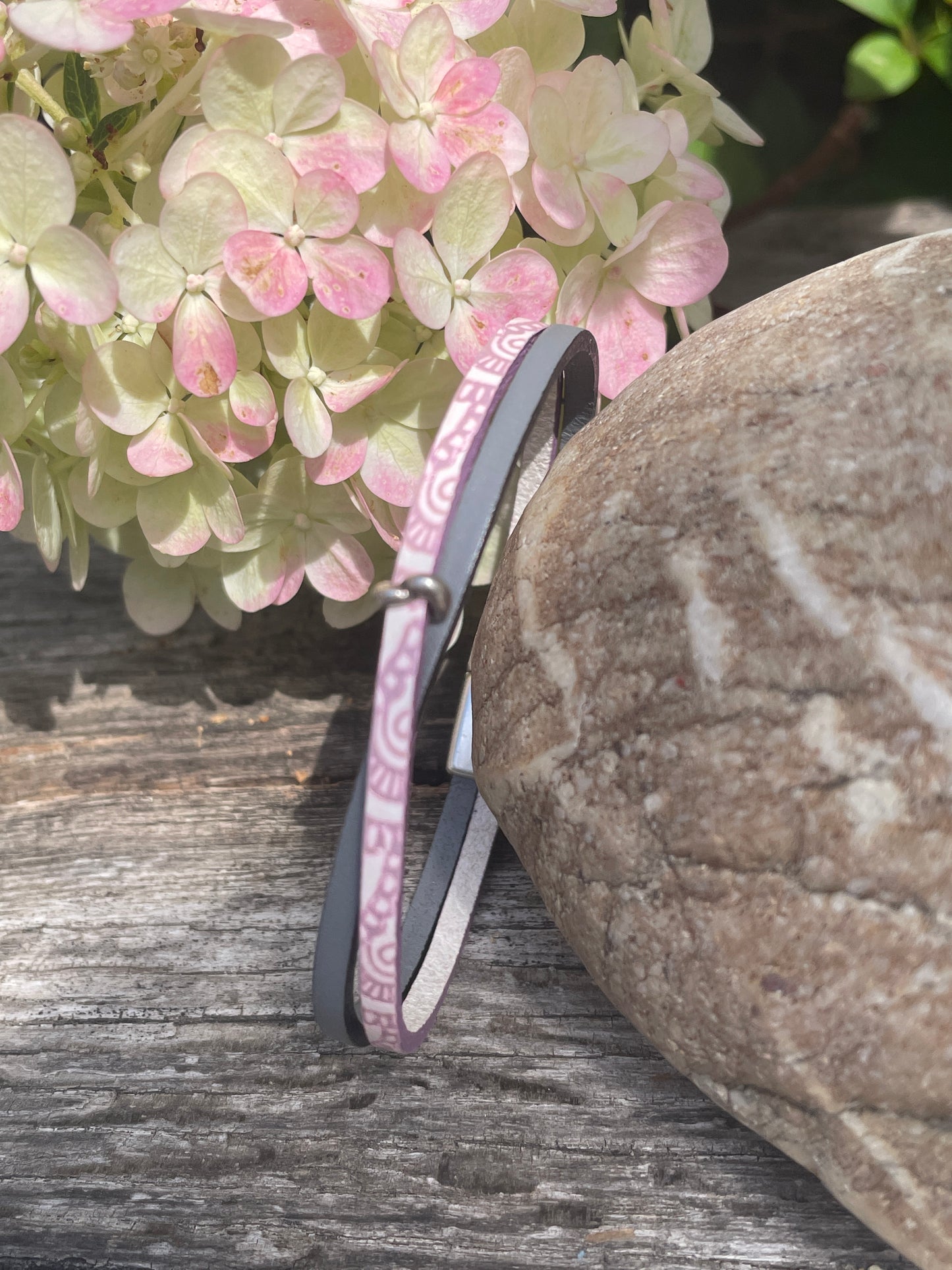 Lederarmband Muster rose-metallic-weiß und grau, 3mm