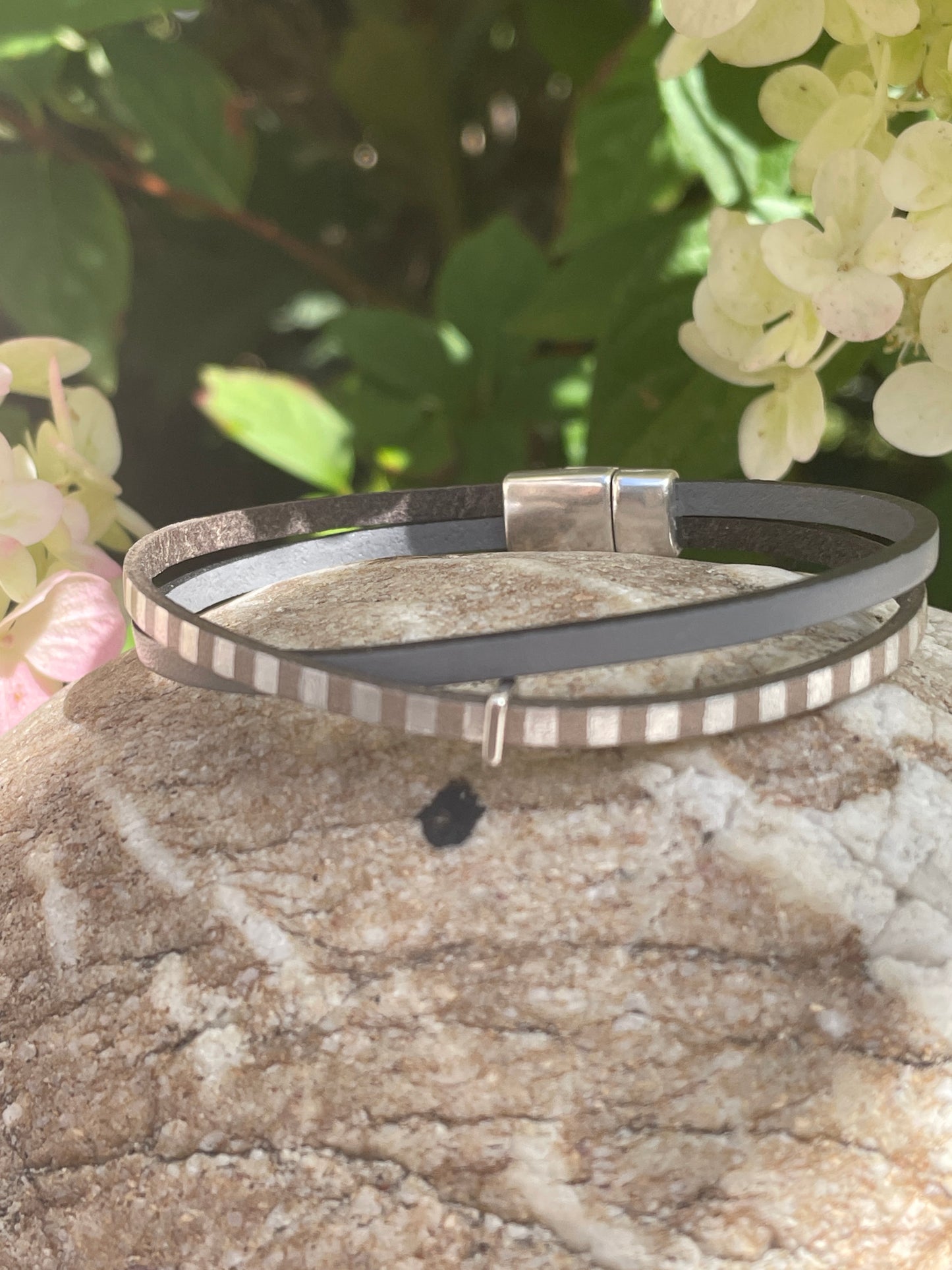 Lederarmband Streifling -silber-grau, 3mm