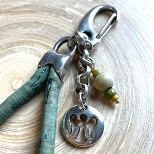 Schlüsselanhänger, Korkband,  Engel  grün